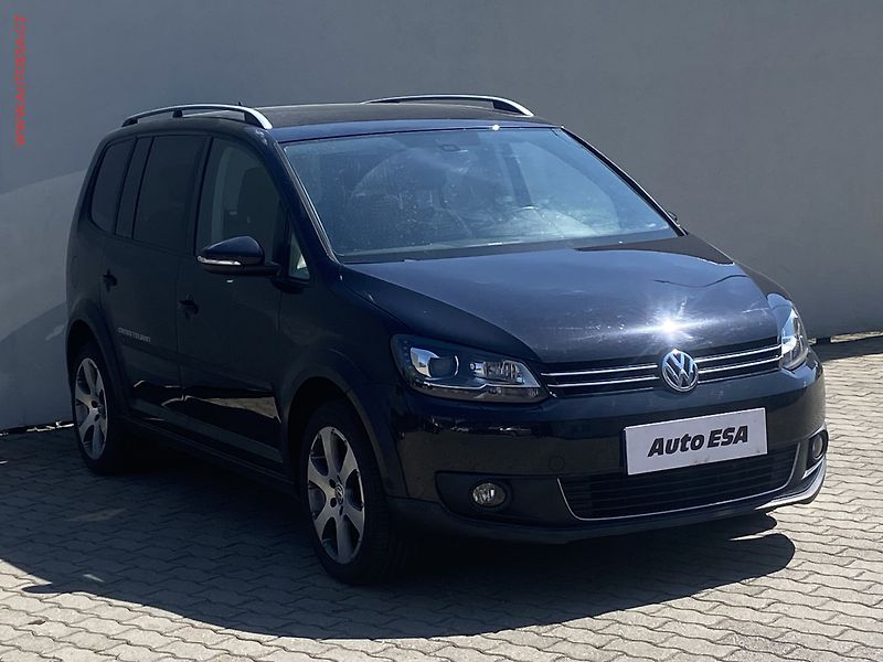 Volkswagen Touran (2011) 1.6 TDi, CROSS, xenon - fotografie inzerátu