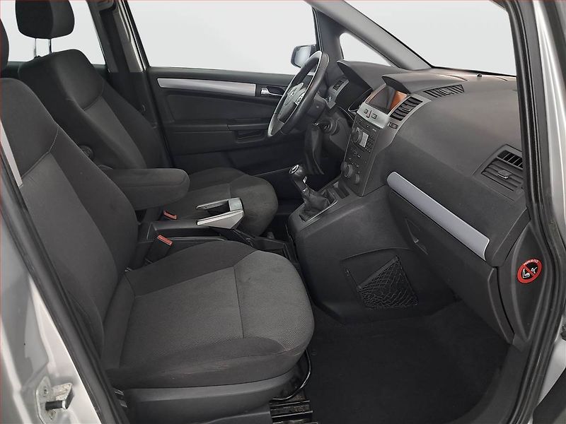Opel Zafira (2006) 1.8, po STK, jezdí výborně - fotka 9 z 16
