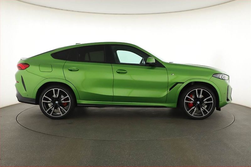 BMW X6 (2025) xDrive30d, M PAKET, VZDUCH - fotka 6 z 30