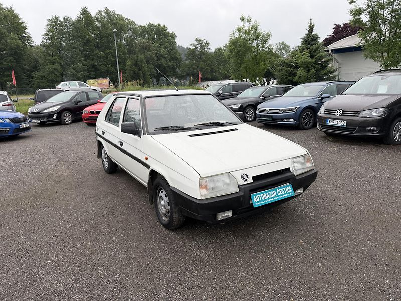 Škoda Favorit 135L - fotka 4 z 21