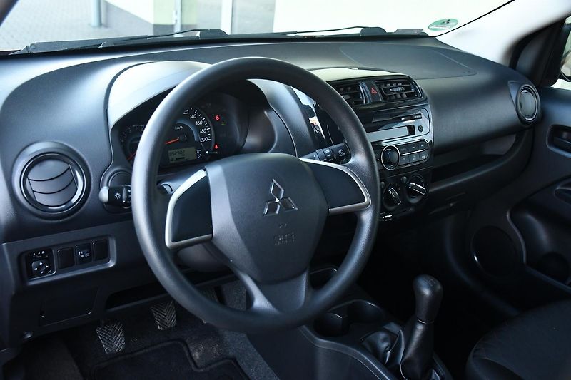 Mitsubishi Space Star 1.0i 52kW A/C - fotka 15 z 29