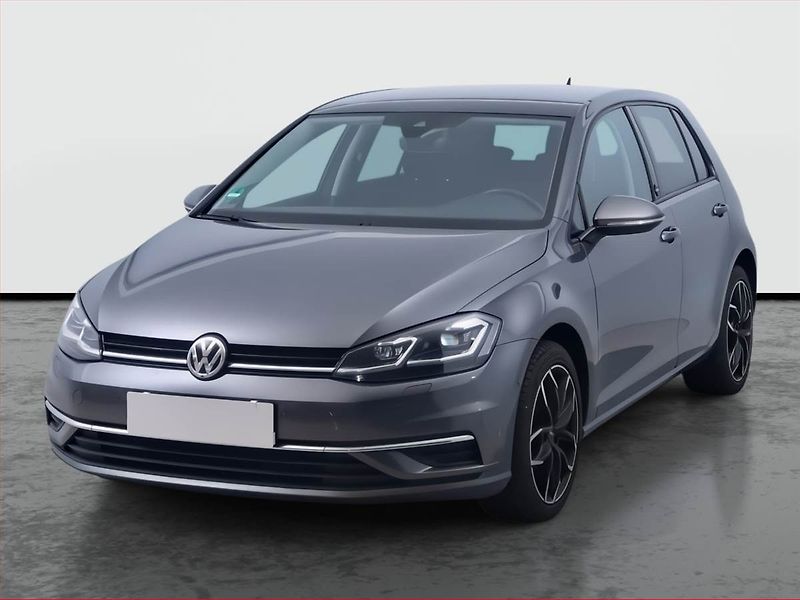 Volkswagen Golf (2017) 1.5 TSI, Navi, Tempomat - fotka 2 z 17