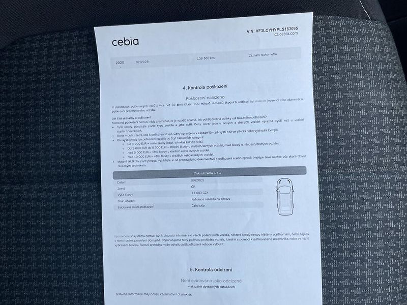 Peugeot 308 (2020) Com. 1.5HDi ČR! 1.maj.! - fotka 20 z 31