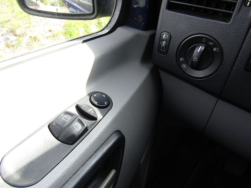 Mercedes-Benz Sprinter (2009) 3.0 CDI 135kW  4 SPANÍ - fotka 19 z 37