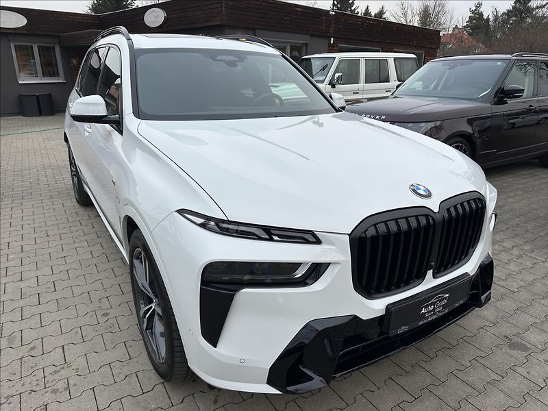 BMW X7 40d Msport Xdrive - fotka 3 z 43