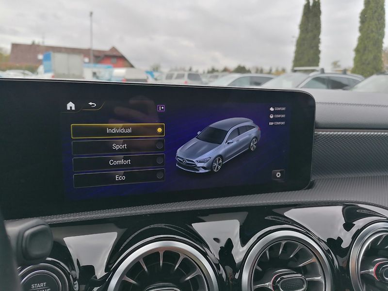 Mercedes-Benz CLA (2022) 2.0 180d Shooting Brake 8G - fotka 26 z 47