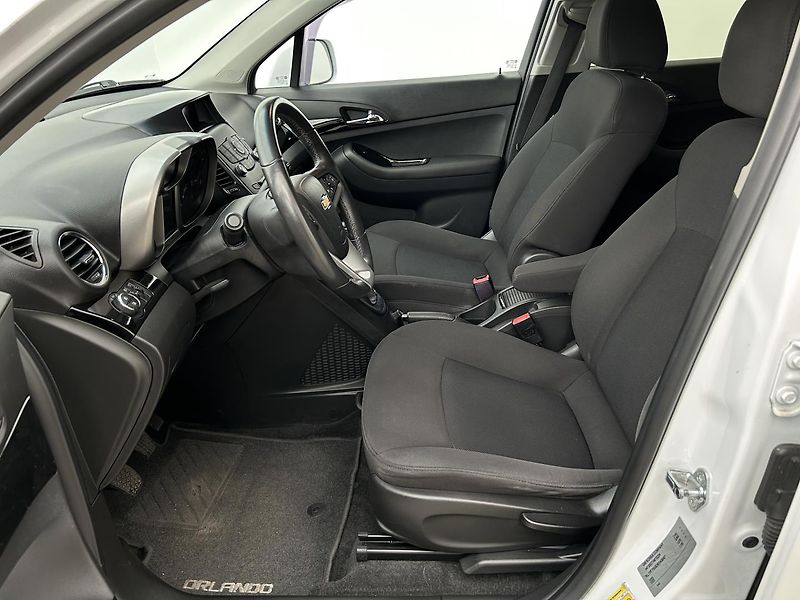 Chevrolet Orlando 1.8 i LT+ - fotka 21 z 28
