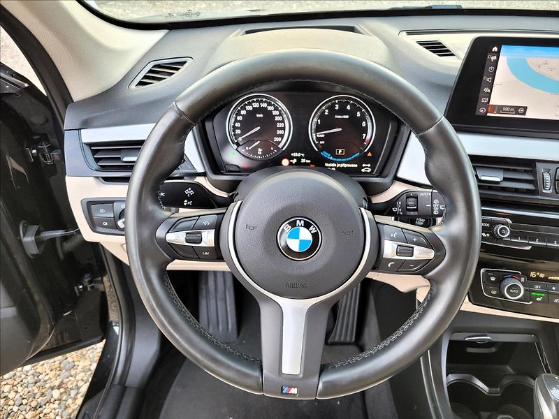 BMW X1 X-drive25e,4x4,M-sport,led - fotka 20 z 50
