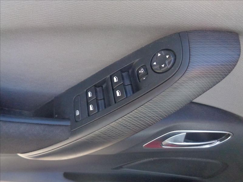 Citroën C4 Picasso 1,6 - fotka 9 z 14