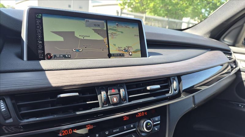 BMW X5 3,0 230 Kw 40d Xdrive ČR - fotka 22 z 30