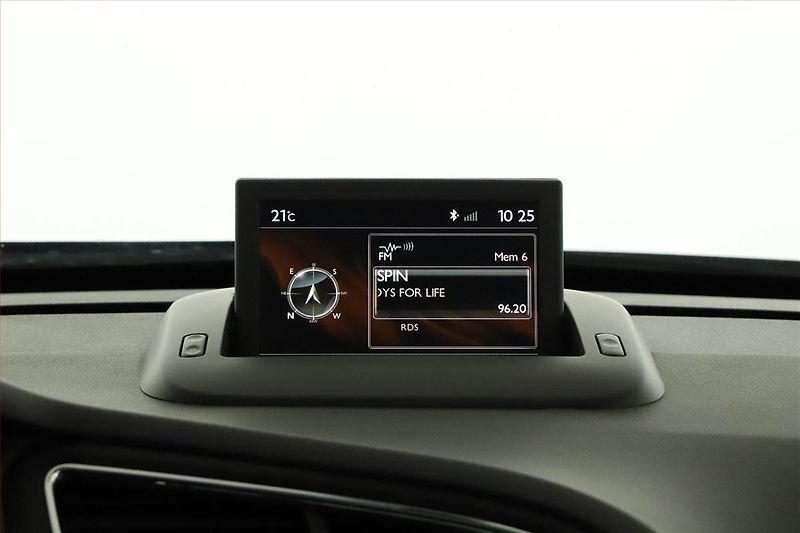 Peugeot 5008 (2014) 2.0 HDI, Navi, Xenony - fotka 13 z 18