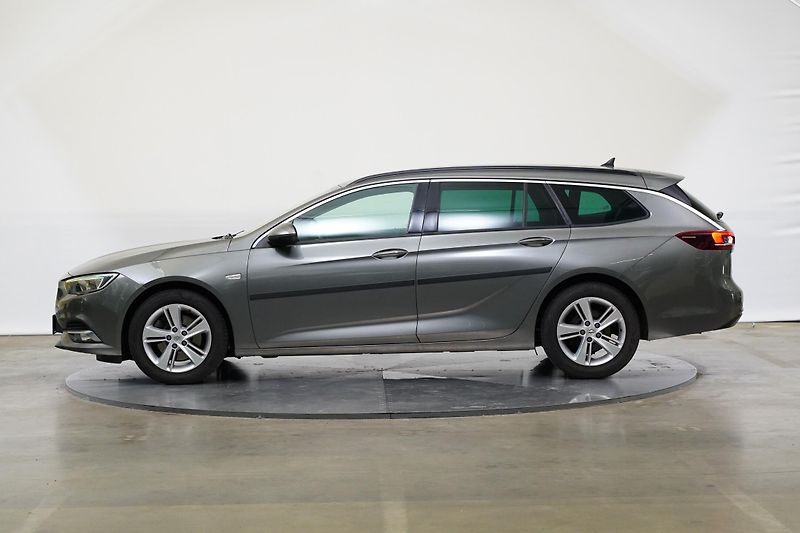 Opel Insignia - fotka 3 z 23