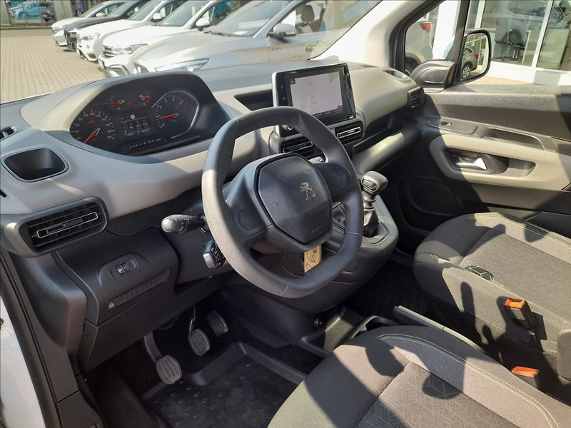 Peugeot Rifter 1,5 BlueHDi Active - fotka 10 z 20