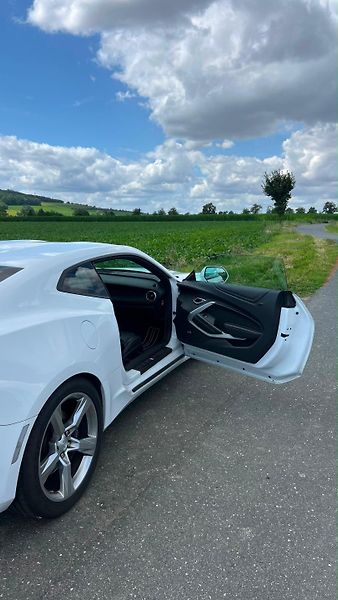 Chevrolet Camaro (2017) 6,2 V8 Nové v ČR 1maj. odp.DPH - fotka 16 z 31