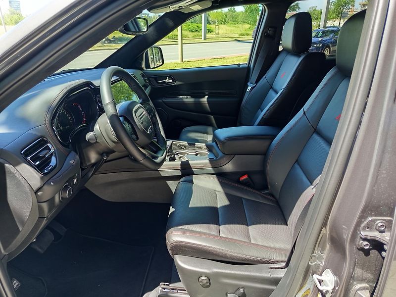 Dodge Durango (2026) Nové GT skladem!!! Vapour Grey - fotka 8 z 13
