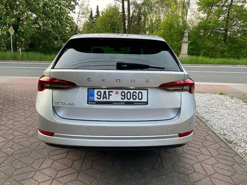 Škoda Octavia 1.5TSi 1.MAJ ČR NEBOUR. ZÁRUKA - fotka 5 z 20
