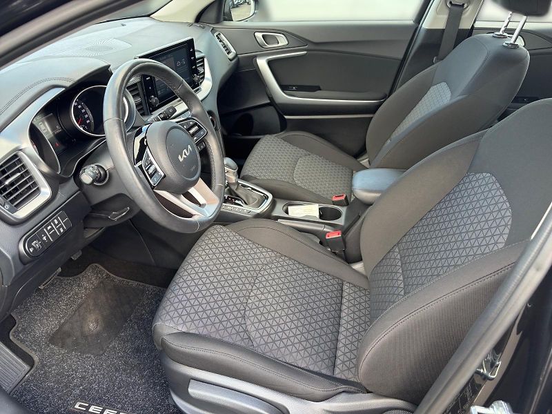 Kia Ceed (2023) SPIN 1.5T-GDI 118kW CZ DPH - fotka 7 z 11