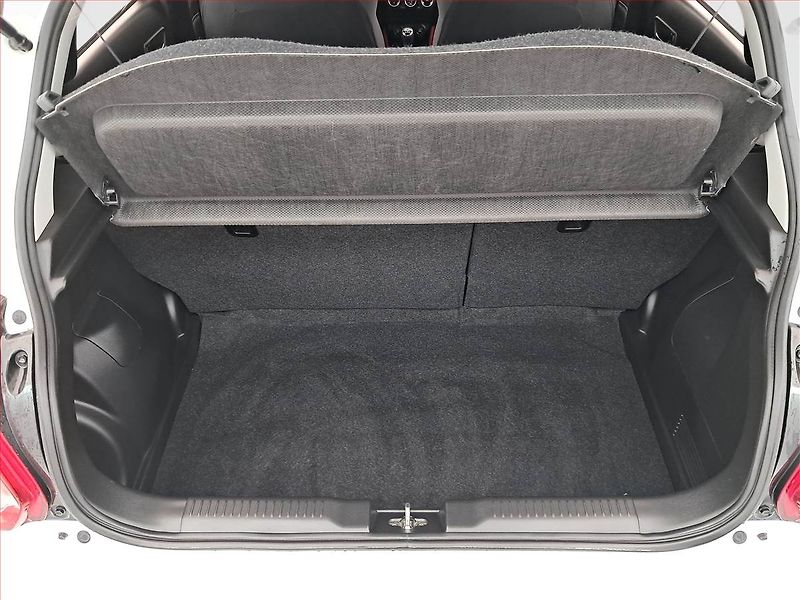Suzuki Swift (2022) 1.4 BoosterJet Sport - fotka 14 z 19