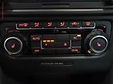Volkswagen Golf (2009) 1.4TSi, AC, park.čidla - náhled 16