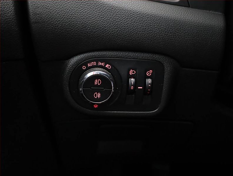 Opel Zafira (2012) 2.0 CDTI, Serv.kniha, Tempomat - fotka 15 z 19