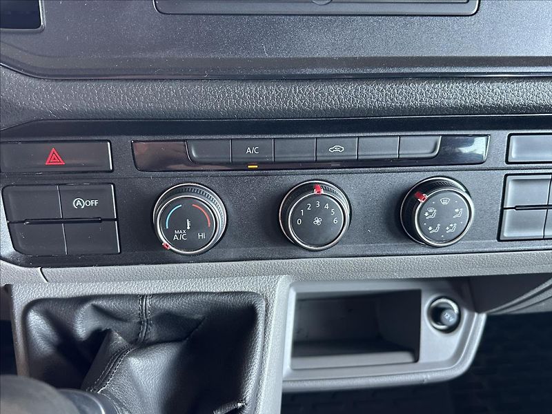 Volkswagen Crafter 2,0 6.MÍST SKLÁPĚČ - fotka 18 z 24