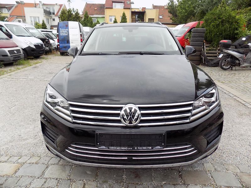 Volkswagen Touareg 3,0TDI 193 KW 4X4 DSG - fotka 3 z 51