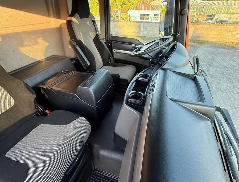 MAN TGS (2018) 26.460 6x6 Bordmatik EURO 6 - fotka 16 z 18