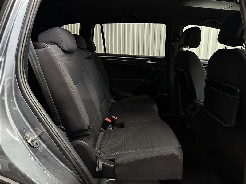 Volkswagen Tiguan Allspace 2.0TSI DSG 4M UNITED 7MÍST - fotka 42 z 50