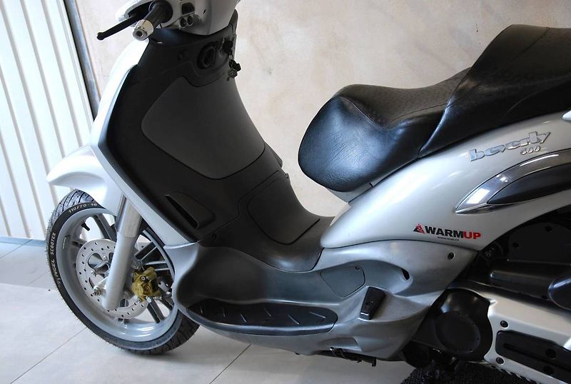 Piaggio Beverly 500 (2004) - fotka 17 z 20