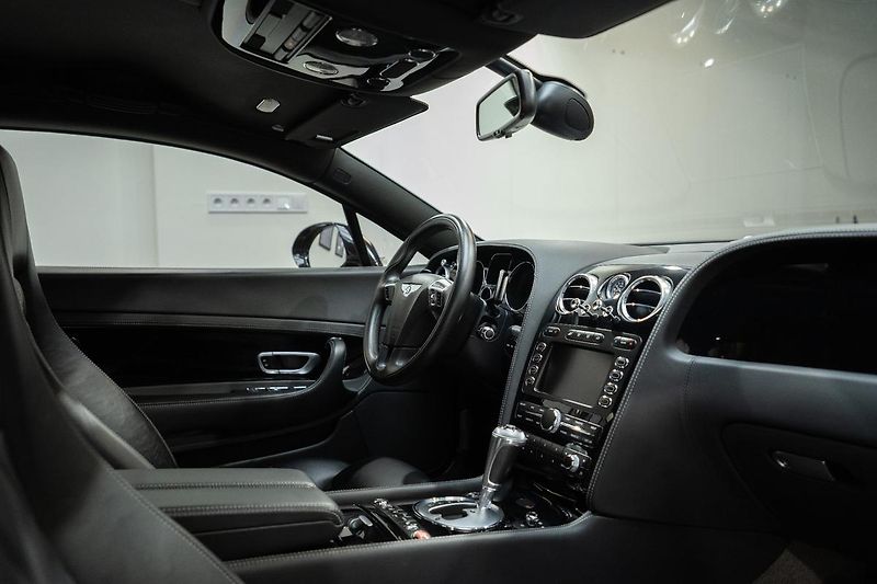 Bentley Continental GT GT Speed 6.0 W12 448 kW - fotka 12 z 31