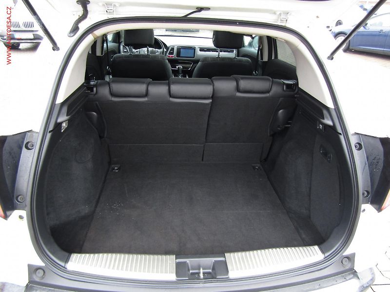 Honda HR-V (2015) 1.5 i CVT, AT, navi - fotka 7 z 20