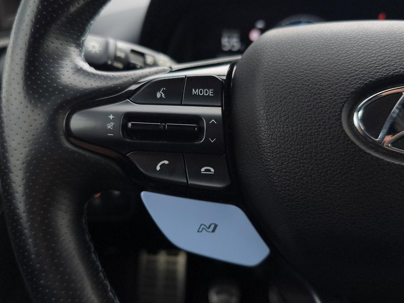 Hyundai i20 (2022) N Premium 1.6 T-GDi 150kW, ČR, - fotka 11 z 28