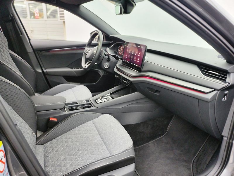 Škoda Octavia Sportline 2.0 TDI 110kw DSG - fotka 7 z 25