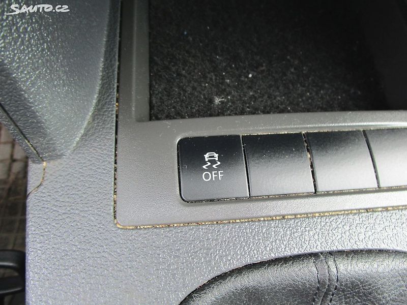 Volkswagen Caddy 1,6TDi-75KW- NOVÁ STK+SERVISKA - fotka 18 z 28