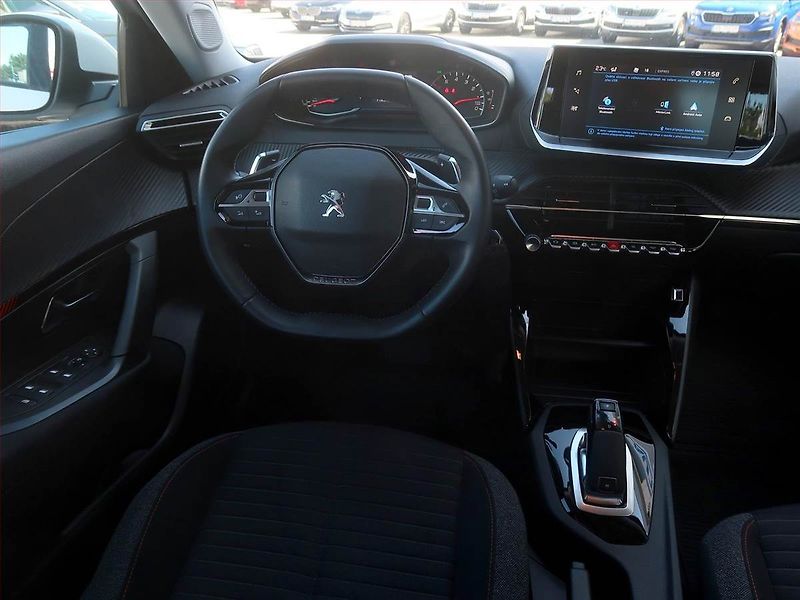 Peugeot 2008 (2021) Active Pack 1.2 PureTech - fotka 7 z 20