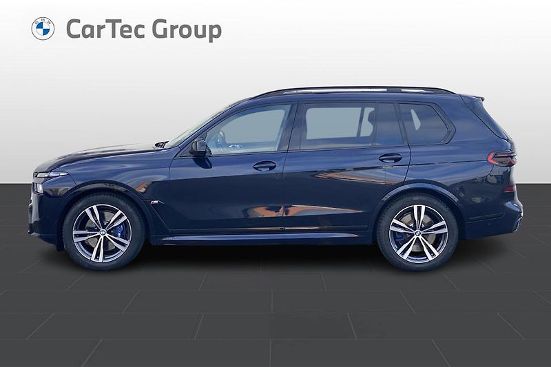 BMW X7 M60i xDrive - fotka 3 z 9
