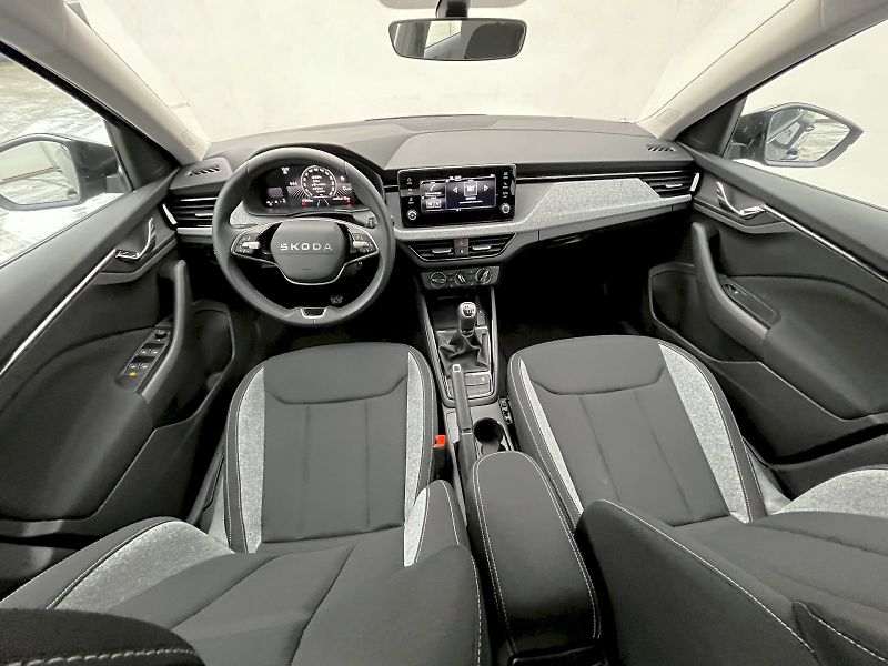 Škoda Scala (2025) 1,0TSI 85KW SELECTION - fotka 5 z 20