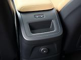 Volvo XC60 T8 AWD ULTRA BRIGHT *+ kola - náhled 17