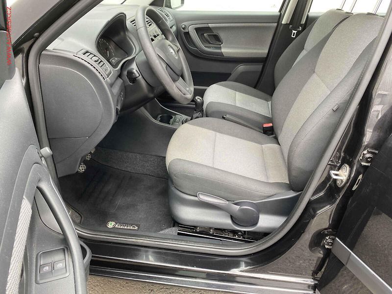 Škoda Fabia (2014) 1.2 TSi, Active, AC - fotka 9 z 14