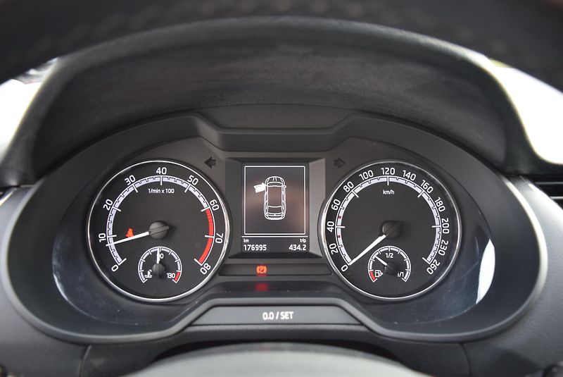 Škoda Octavia (2018) 1.4TSI 110kw AMBITION NAVI APP - fotka 30 z 47