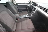 Volkswagen Passat (2015) 1.6 TDI, Navi, Tempomat - náhled 9