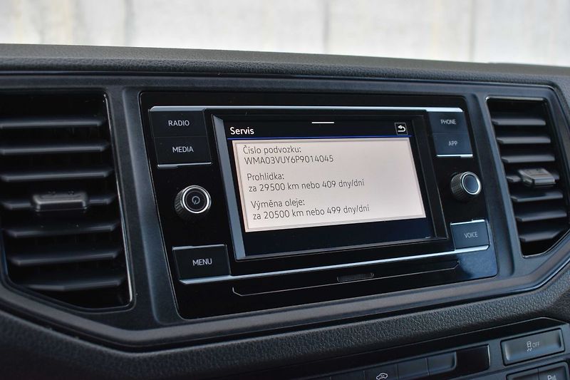 Volkswagen Crafter 2.0TDI L4H2*CARPLAY*DPH - fotka 26 z 29