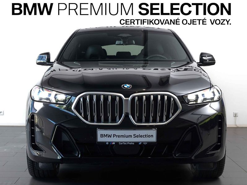 BMW X6 xDrive40i - fotka 2 z 24