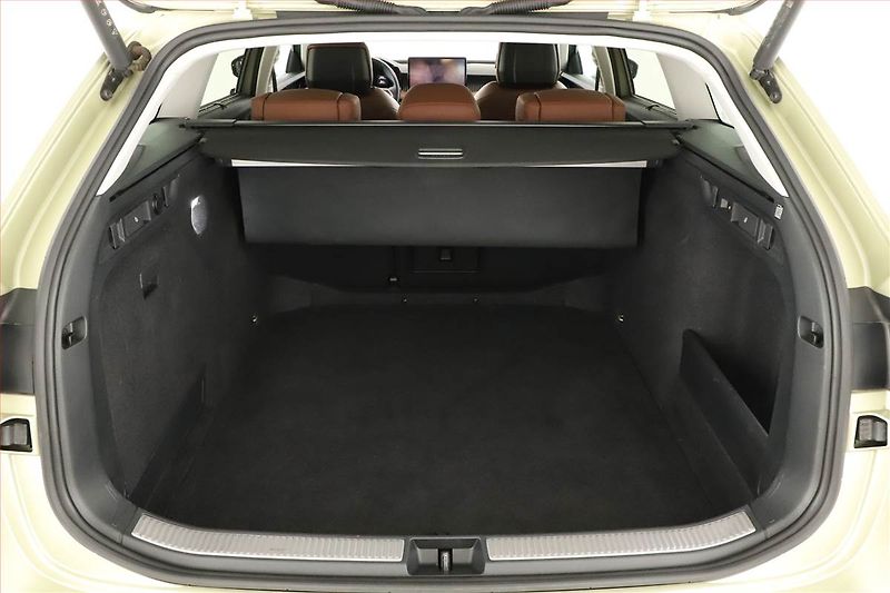 Škoda Superb (2024) 2.0 TDI - fotka 20 z 22