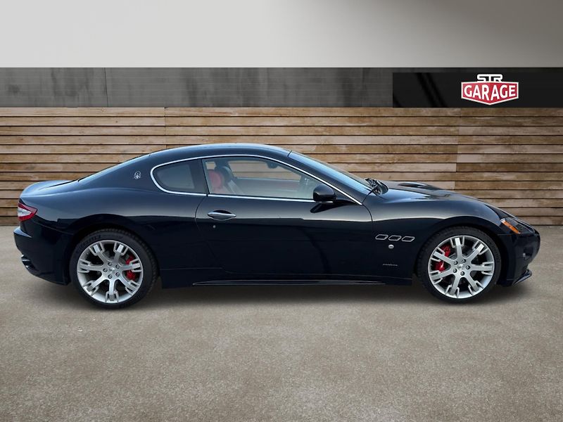 Maserati GranTurismo (2012) +4.7S+F1+ ČR + DPH + 1.maj. + - fotka 2 z 20