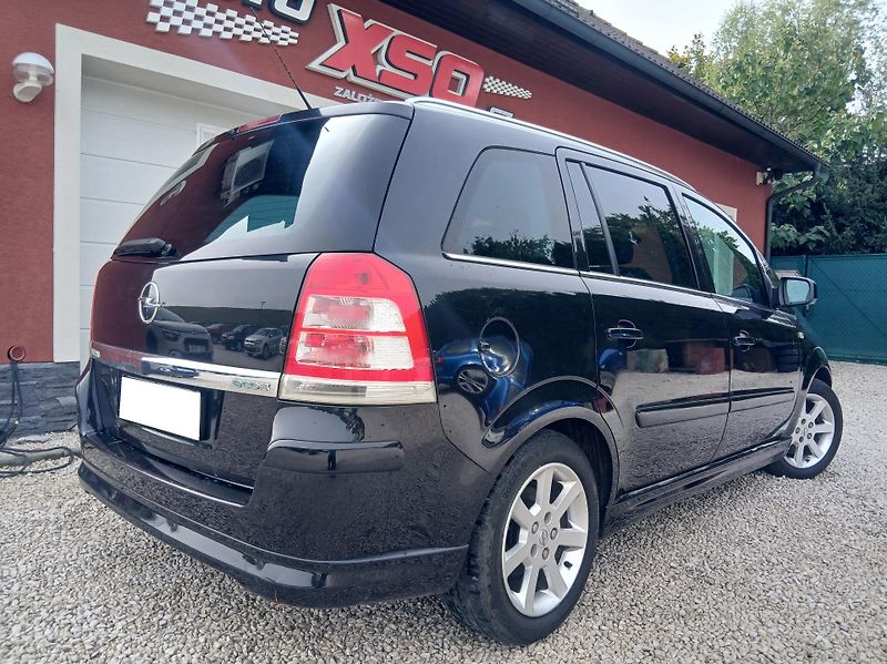 Opel Zafira 1.7 CDTi - fotka 3 z 34