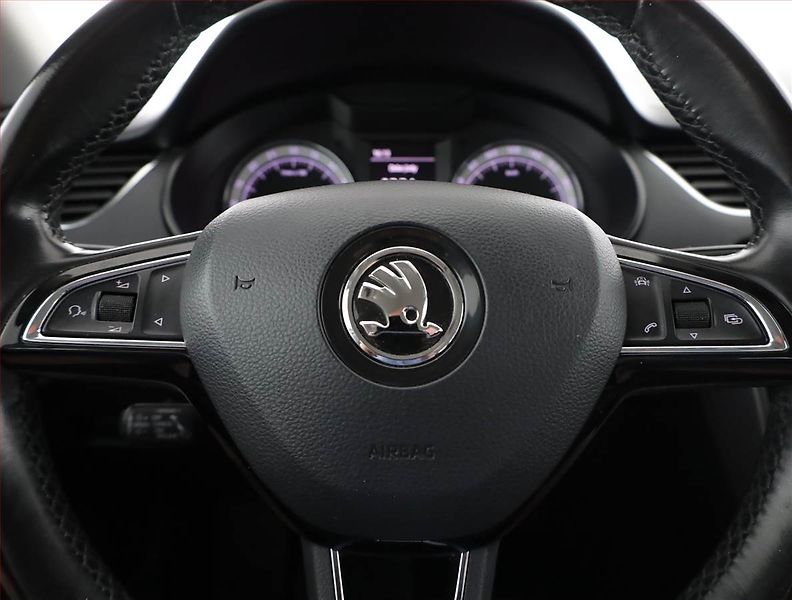 Škoda Octavia (2018) Style 1.6 TDI, Tempomat - fotka 8 z 20