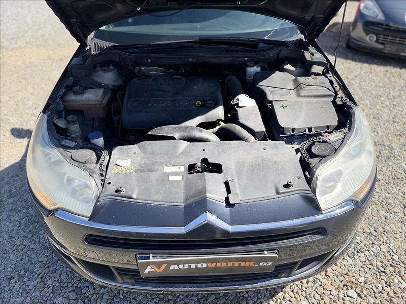 Citroën C5 2,0 HDI 103kW NOVÉ ROZVODY - fotka 26 z 28