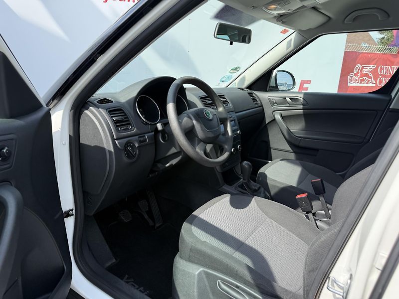 Škoda Yeti (2012) 1,2 TSI 77kW, ser.knížka - fotka 15 z 27