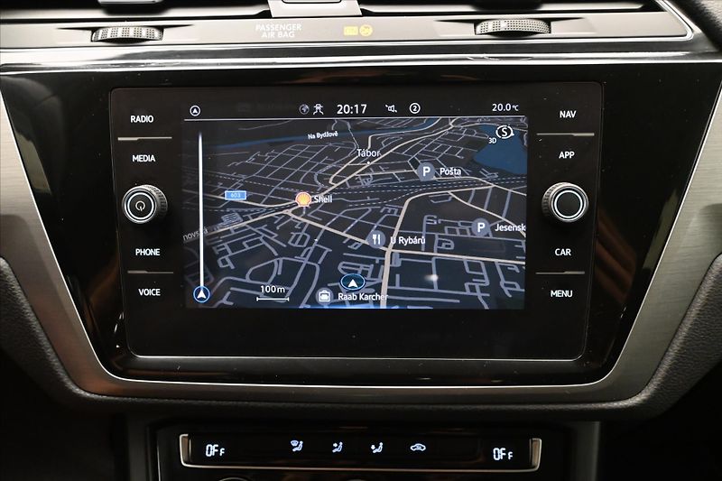 Volkswagen Touran 2,0 TDI 110KW DSG 7míst Záruka - fotka 21 z 34